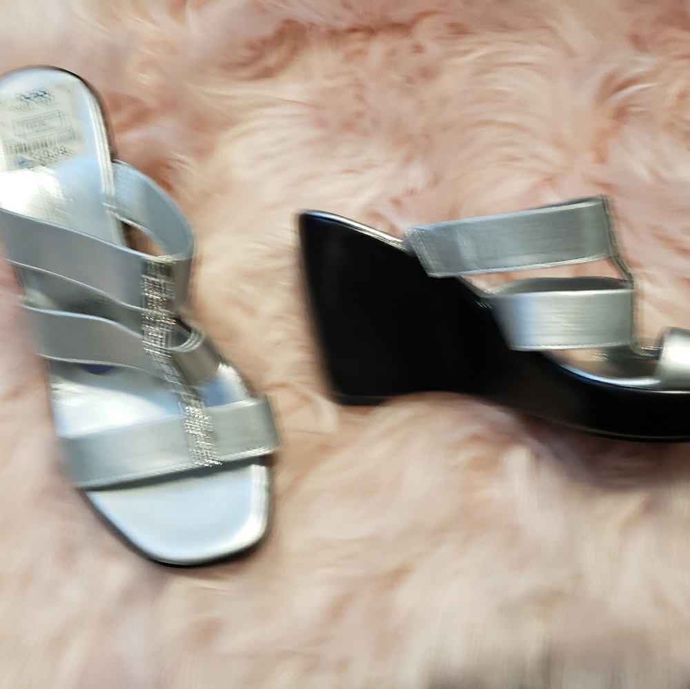 Silver and black slipp on